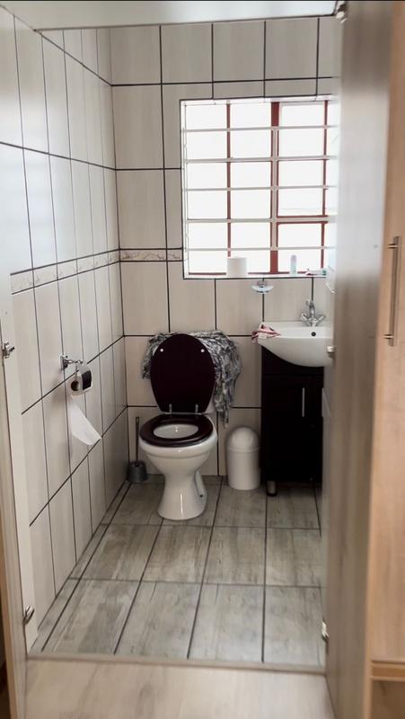 1 Bedroom Property for Sale in Kannoniers Park North West